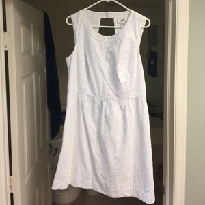 Vineyard Vines Eyelet dress