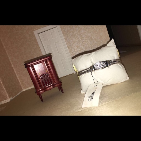 New adorable bracelet ❤️ - Picture 2 of 2