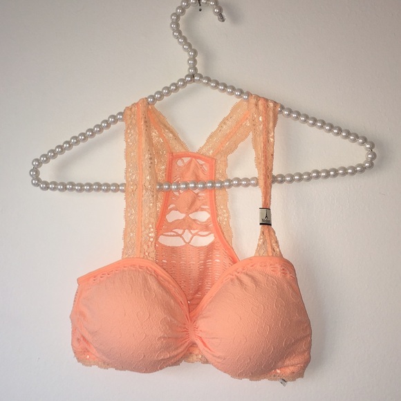 PEACH bralette 🍑