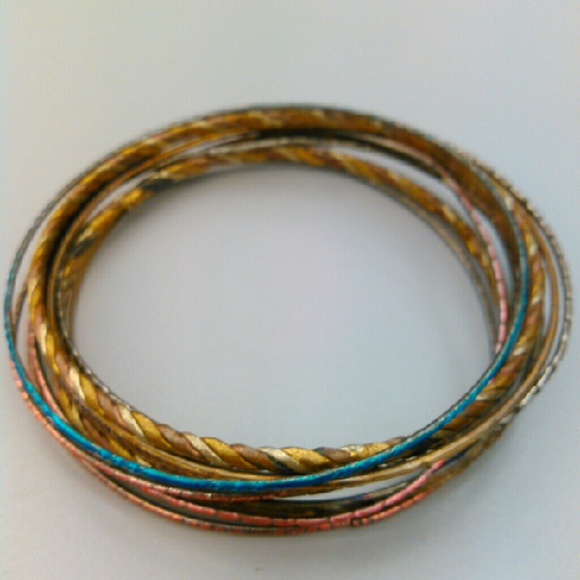 🔸🔹🔶🔷Ten Assorted bangle bracelets - Picture 2 of 2