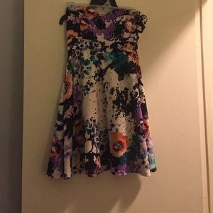 Splatter strapless dress