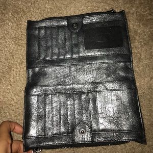 Cute wallet with a lot of space!