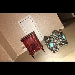 Gorgeous cross stoned bracelet 😍