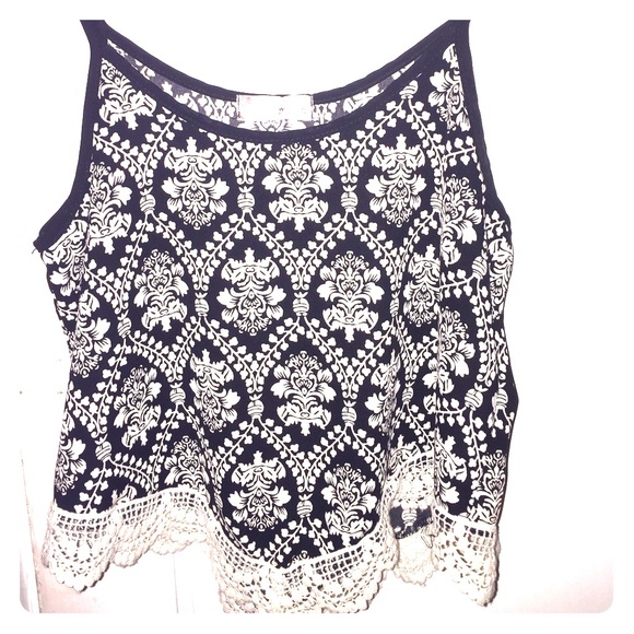 Crop top tank top