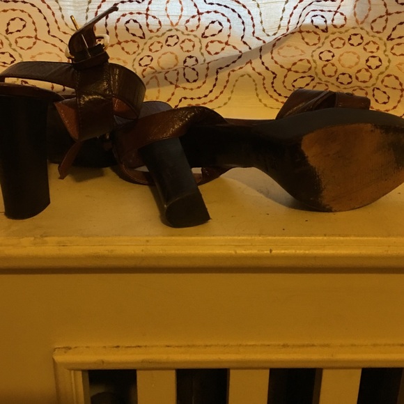 Sandals - Picture 4 of 4
