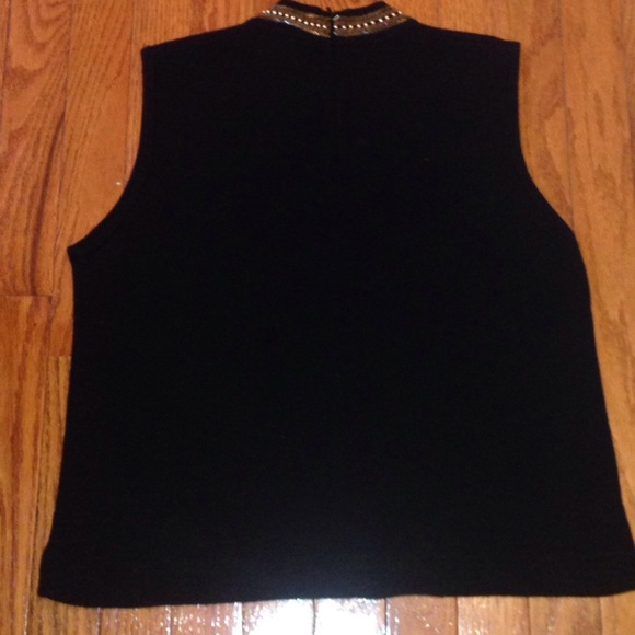 🍂🍁 Fall/Winter Vintage Jones New York Black Embellished Neck Top Sz S - Picture 3 of 4
