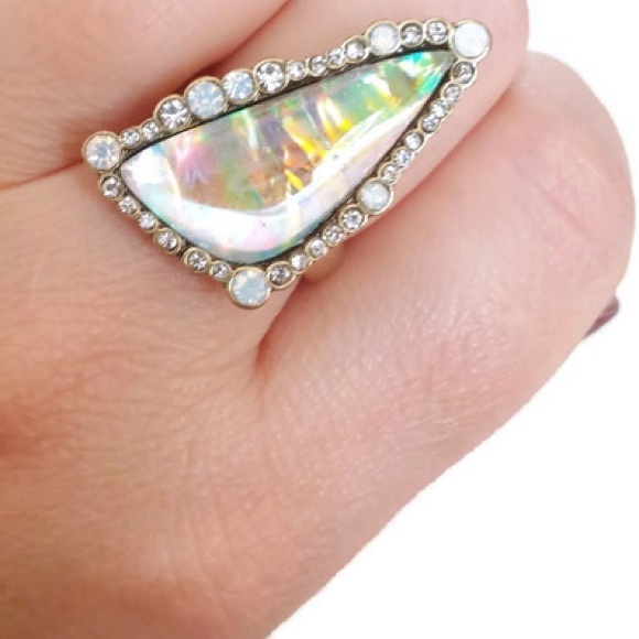 Iridescent Hologram Faux Pearl Cocktail Ring - Picture 2 of 4