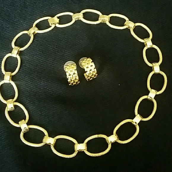 🆑earance... Gold Plated Necklace and Earrings Set