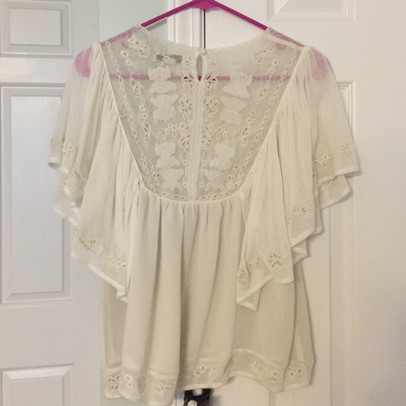 Cream blouse - Picture 2 of 3