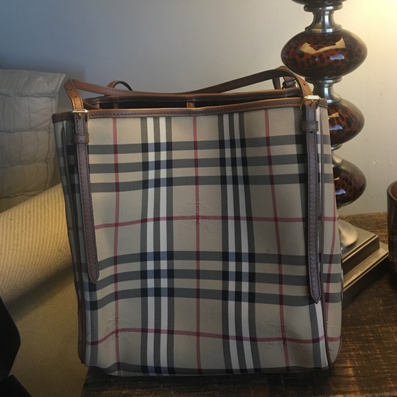 Burberry  horse ferry check &leather tote