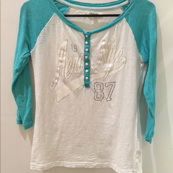 Baseball tee