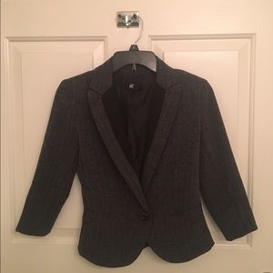 Sm. 3/4 sleeve Woman's Blazer