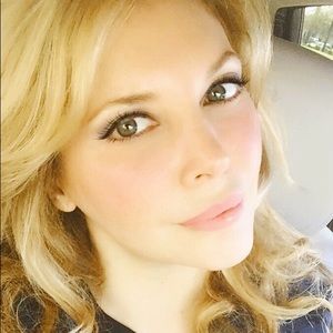 Meet your Posher, Gina