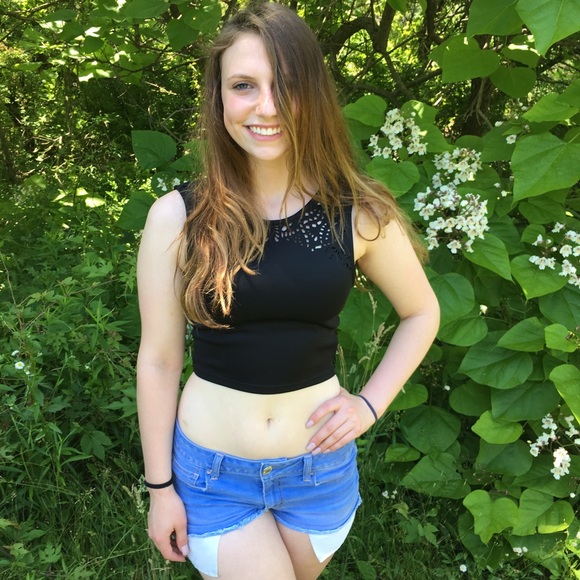 Sparkle & Fade Tops - Black crop with cut outs