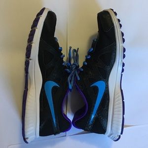 Nike Women's Running Shoes Size 8.5 Revolution 2