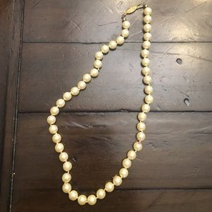 Faux pearl necklace gold clasp