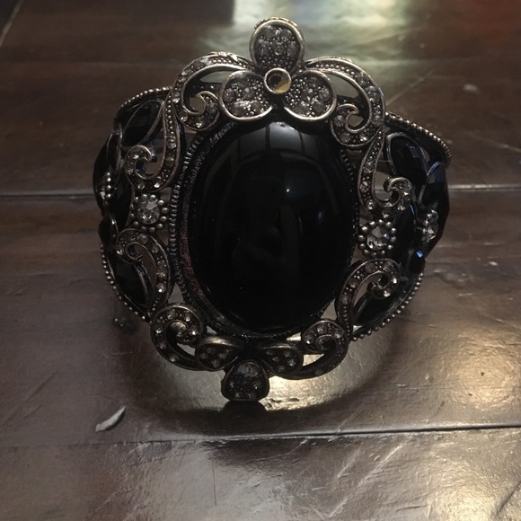 Vintage bracelet with beautiful design