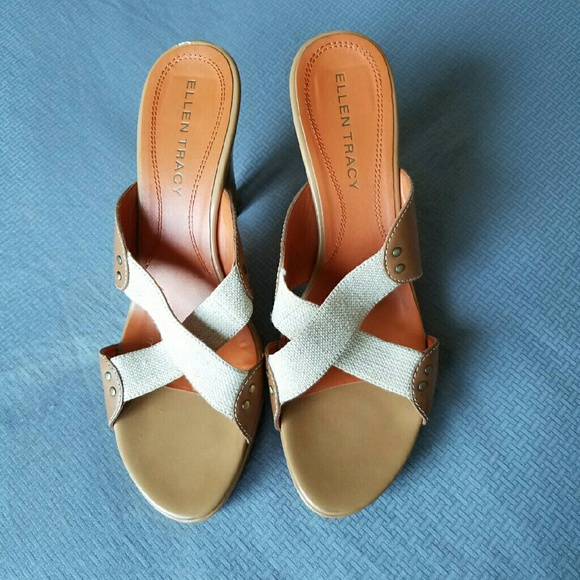 Ellen Tracey sandals