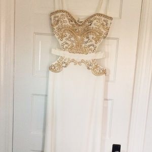 'Mignon' White Gold Embellished Prom Dress