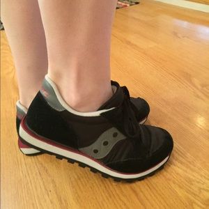 Saucony Jazz 7.5 tennis shoes