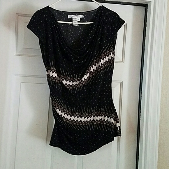 Re posh - Super cute shirt