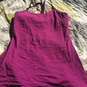 Lululemon y power yoga top