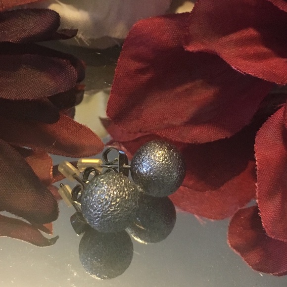 Fashionable Silver Ball Studs