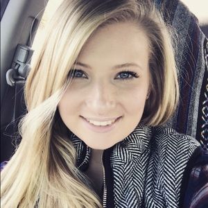 Meet your Posher, Amanda