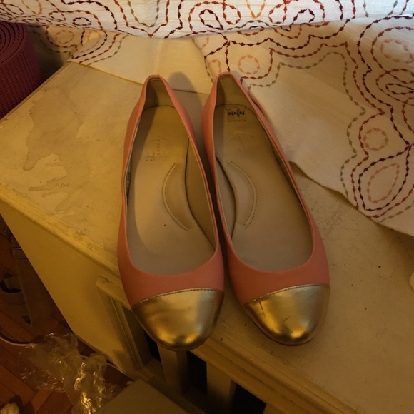 Pink flats