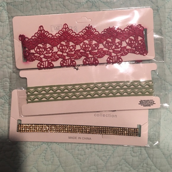 Chokers - Picture 2 of 4