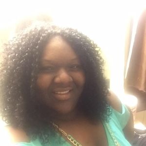 Meet your Posher, Nicole