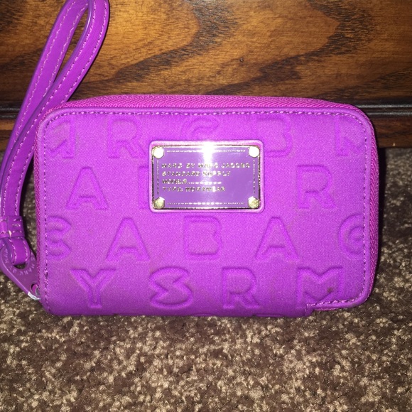 Marc Jacobs Handbags - Marc Jacobs wallet