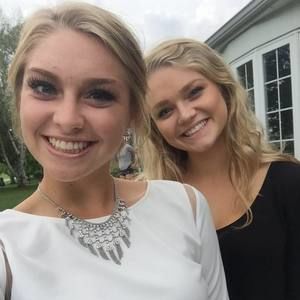 Meet your Posher, Alexxa