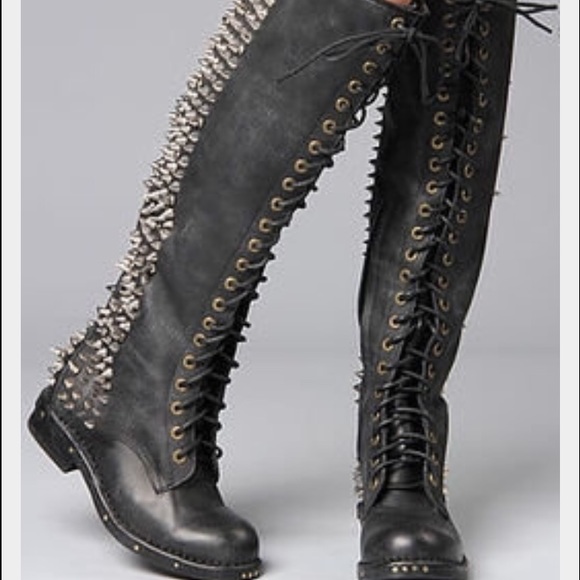 Jeffery Campbell Bladz lace up stud boot. Size 8.