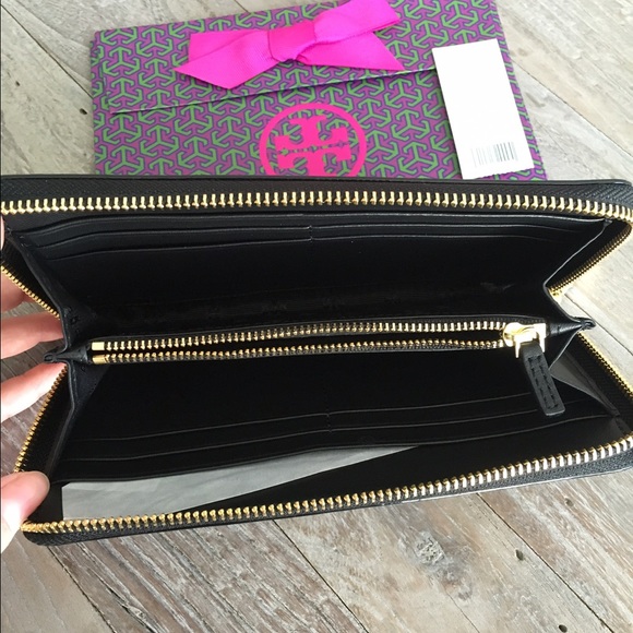 NWT 💯 Authentic Tory Burch Patent Zip Wallet - Picture 2 of 4