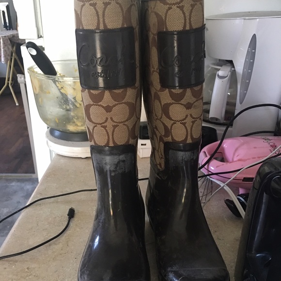 Coach Boots - Picture 1 of 1