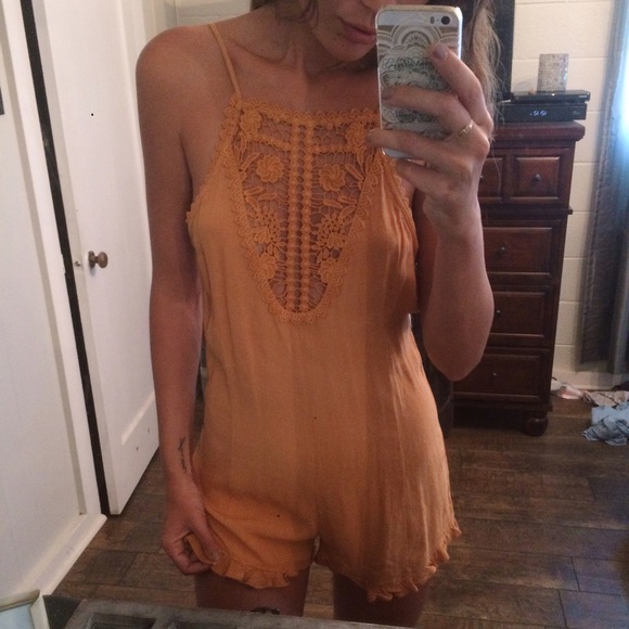 ✨SOLD✨Mustard Crochet Romper