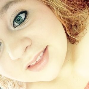Meet your Posher, Michaela