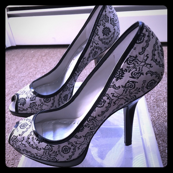 BCBG heels. Size 8.5.