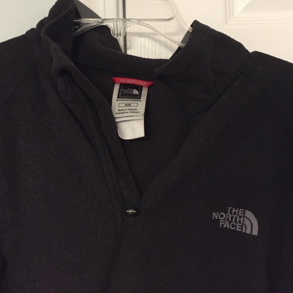Black North Face pullover - Picture 2 of 2