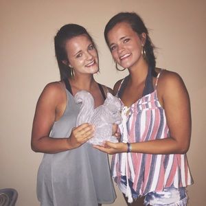 Meet your Posher, Olivia