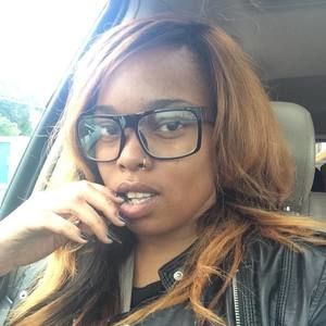 Meet your Posher, Kenisha