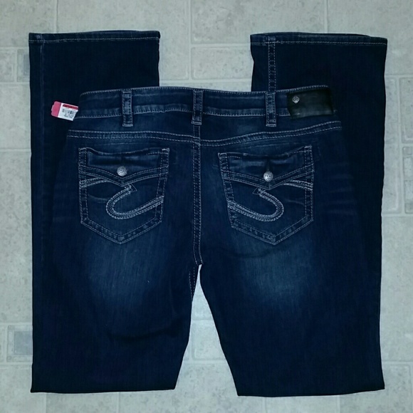 SOLD ON MERCARI! NWT Silver jeans