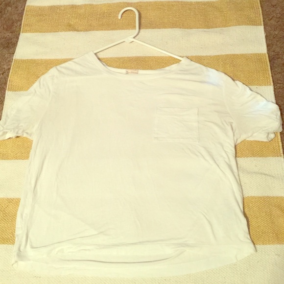 GAP Designed & Crafted Pocket Tee