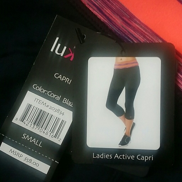 Luka Ladies Active Capri (size small) - Picture 1 of 4