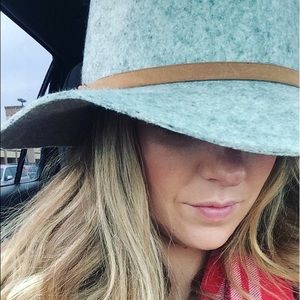 Meet your Posher, Cori