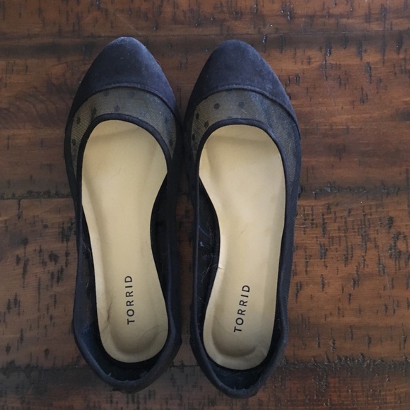 Black flats