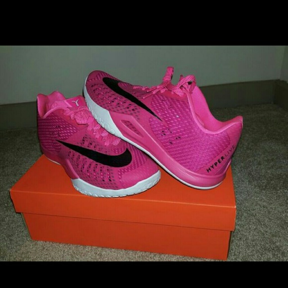 Nike Hyperlive