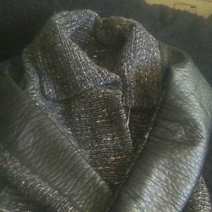 Im am selling a nice fall ,winter jacket