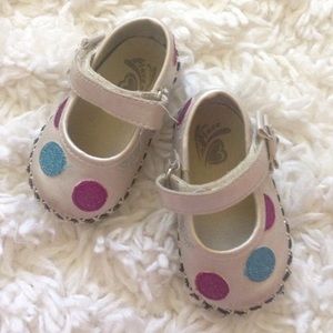 💖 Adorable Baby Shoes! Size 3-6 mos